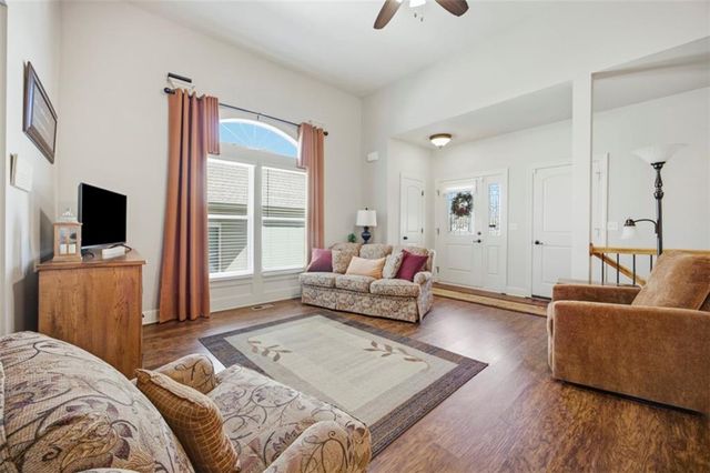 34097 W 90 Circle, De Soto, KS 66018