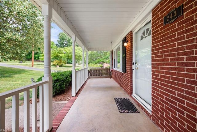243 Farmingdale Avenue, Winston-salem, NC 27107