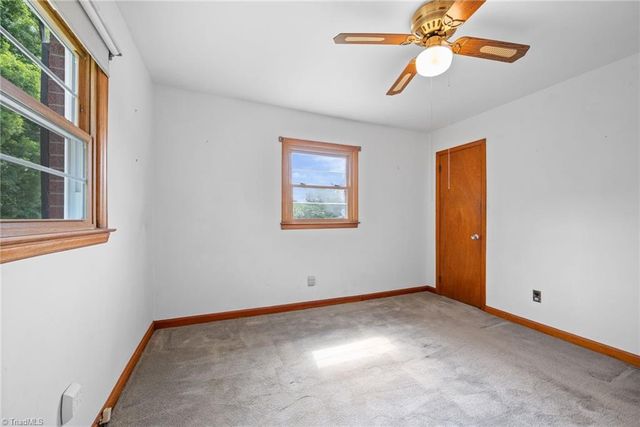 243 Farmingdale Avenue, Winston-salem, NC 27107