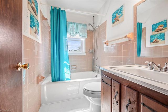 243 Farmingdale Avenue, Winston-salem, NC 27107