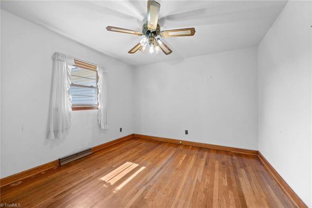243 Farmingdale Avenue, Winston-salem, NC 27107