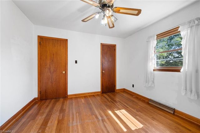 243 Farmingdale Avenue, Winston-salem, NC 27107