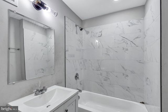 1826 N MILTON AVE, Baltimore, MD 21213