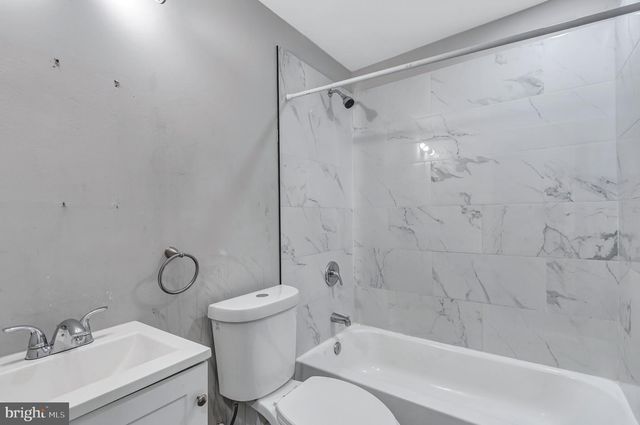 1826 N MILTON AVE, Baltimore, MD 21213