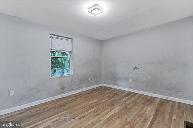 1826 N MILTON AVE, Baltimore, MD 21213