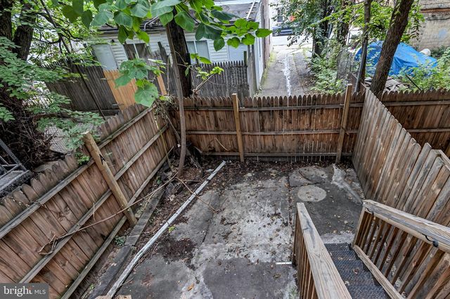 1826 N MILTON AVE, Baltimore, MD 21213