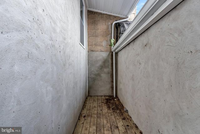 1826 N MILTON AVE, Baltimore, MD 21213