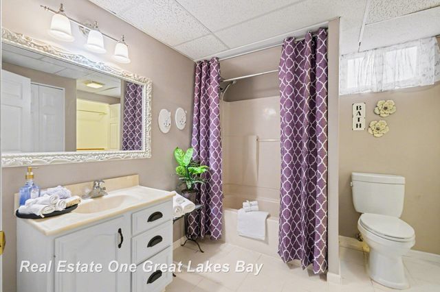 2024 Montague Road, Davison, MI 48423