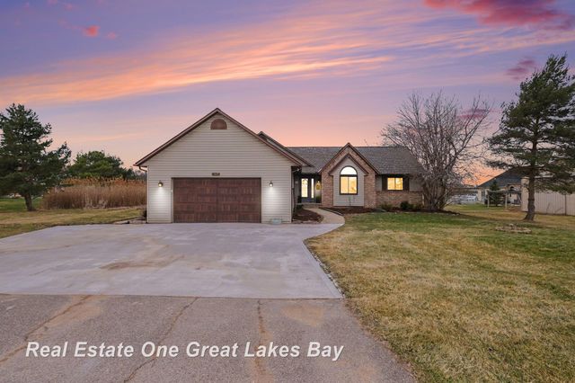 2024 Montague Road, Davison, MI 48423