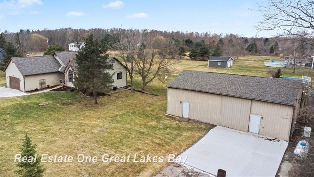 2024 Montague Road, Davison, MI 48423