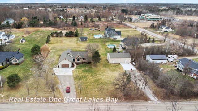 2024 Montague Road, Davison, MI 48423