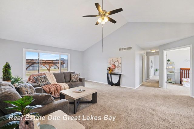 2024 Montague Road, Davison, MI 48423