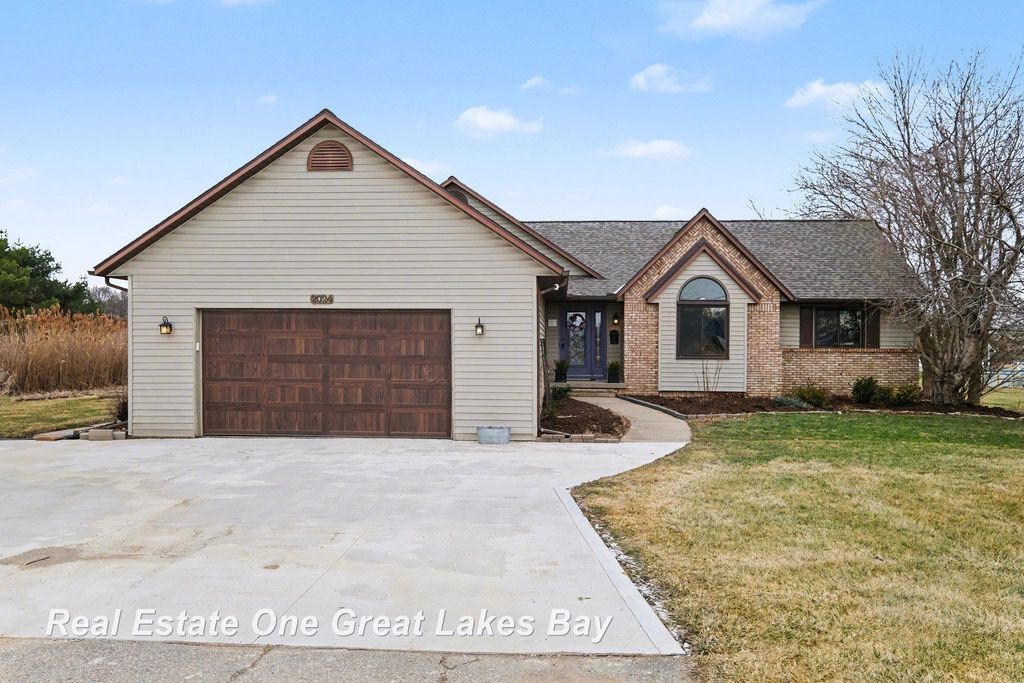 2024 Montague Road, Davison, MI 48423