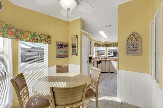 512 LA PLAYA CIRCLE, North Port, FL 34287