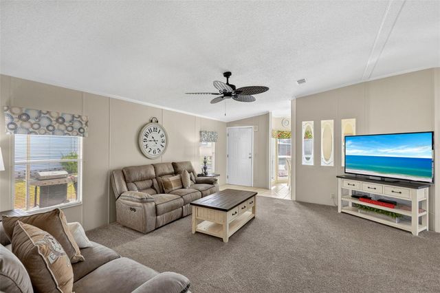 512 LA PLAYA CIRCLE, North Port, FL 34287