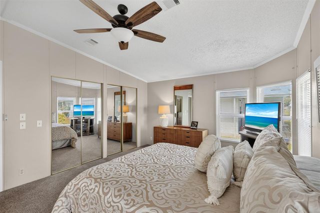 512 LA PLAYA CIRCLE, North Port, FL 34287