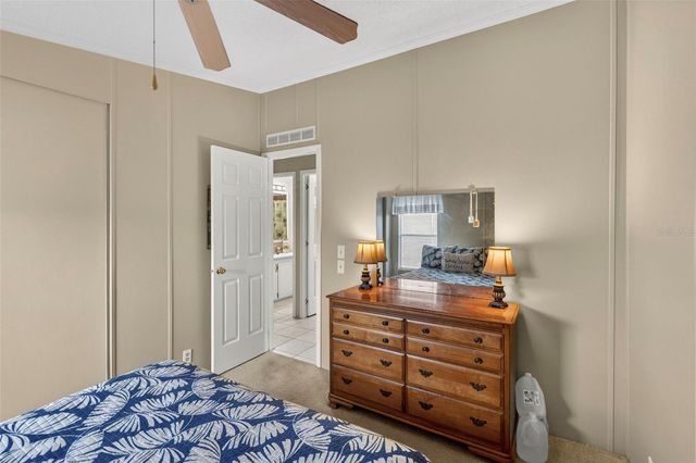 512 LA PLAYA CIRCLE, North Port, FL 34287