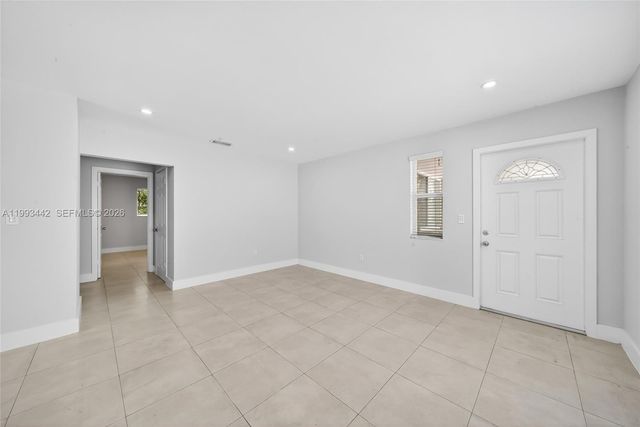 7261 SW 21st St 7263, Miami, FL 33155