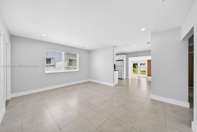 7261 SW 21st St 7263, Miami, FL 33155