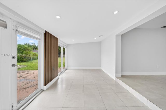 7261 SW 21st St 7263, Miami, FL 33155