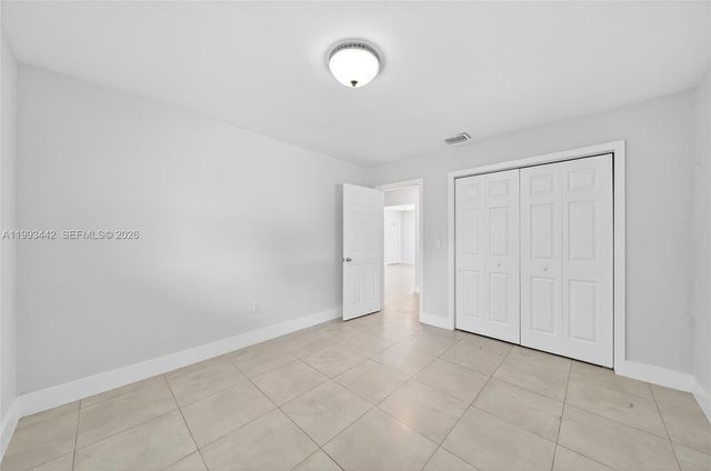 7261 SW 21st St 7263, Miami, FL 33155