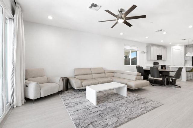 631 Aberdeen Ln, Lincoln, CA 95648