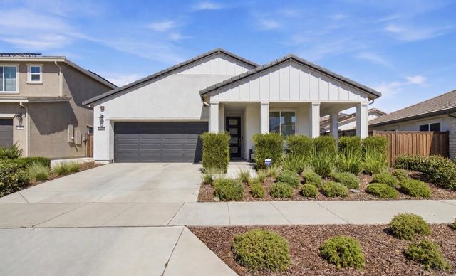 631 Aberdeen Ln, Lincoln, CA 95648