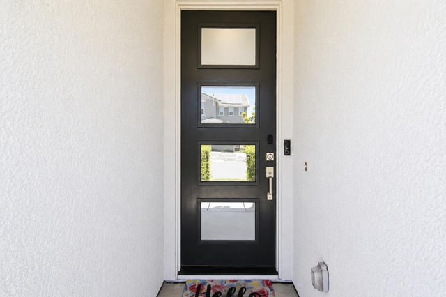 631 Aberdeen Ln, Lincoln, CA 95648