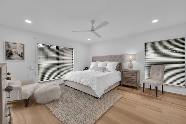10 SE Turtle Creek Drive Unit B, Tequesta, FL 33469