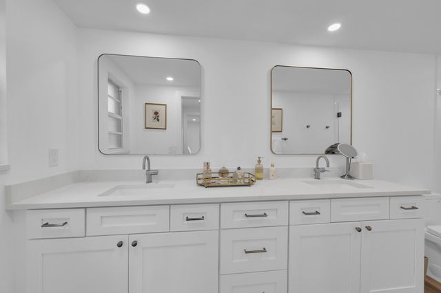 10 SE Turtle Creek Drive Unit B, Tequesta, FL 33469