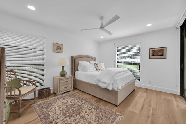 10 SE Turtle Creek Drive Unit B, Tequesta, FL 33469