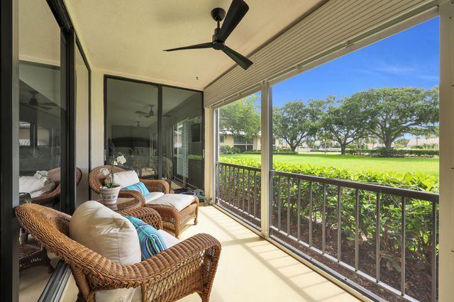 10 SE Turtle Creek Drive Unit B, Tequesta, FL 33469
