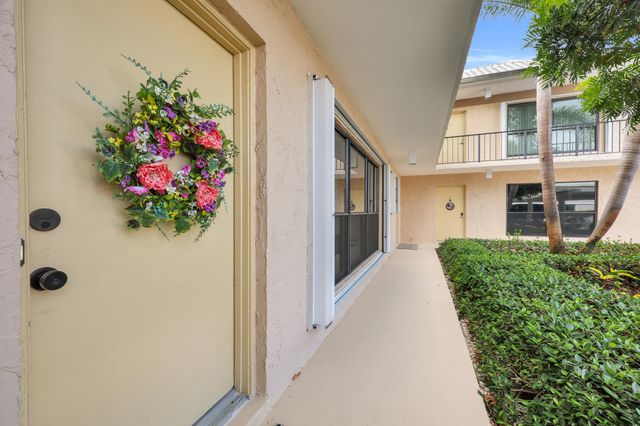 10 SE Turtle Creek Drive Unit B, Tequesta, FL 33469
