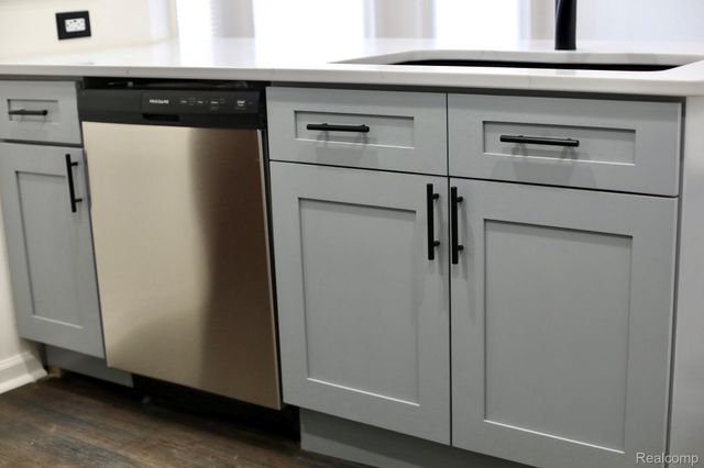 1203 W Euclid Street, Detroit, MI 48202