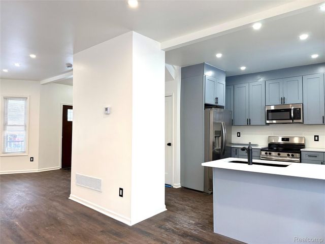 1203 W Euclid Street, Detroit, MI 48202