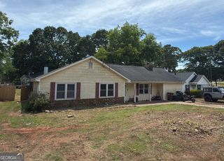 201 Cabriolet Trail, Mcdonough, GA 30253