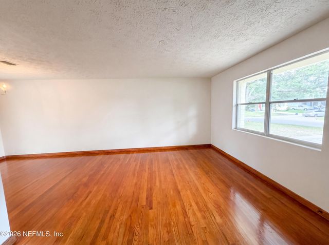 7073 COTILLION Road N, Jacksonville, FL 32211