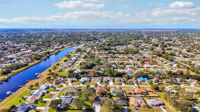 2374 SW Chateau Terrace, Port St. Lucie, Port St Lucie, FL 34953