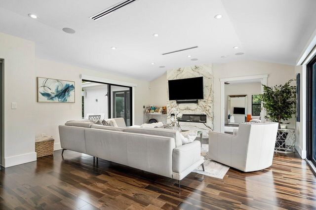 1117 Lake Drive, Delray Beach, FL 33444