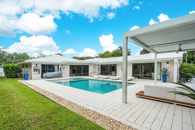 1117 Lake Drive, Delray Beach, FL 33444