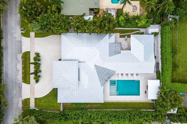 1117 Lake Drive, Delray Beach, FL 33444