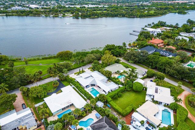 1117 Lake Drive, Delray Beach, FL 33444