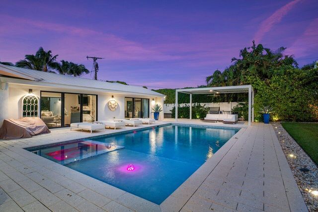 1117 Lake Drive, Delray Beach, FL 33444