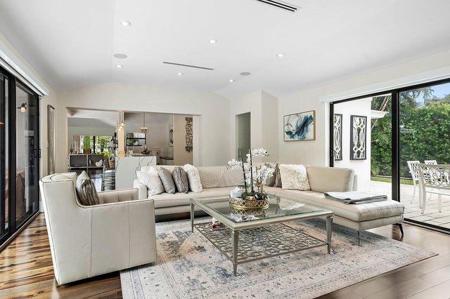 1117 Lake Drive, Delray Beach, FL 33444