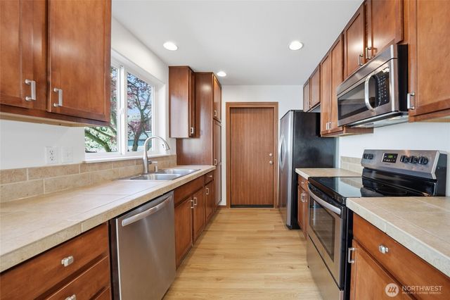 1721 Langdon Street, Sumner, WA 98390