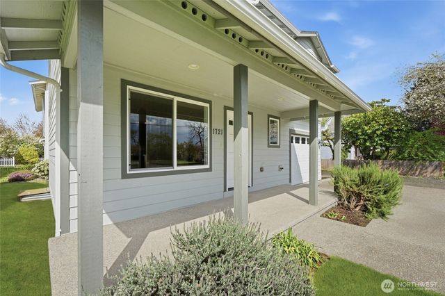 1721 Langdon Street, Sumner, WA 98390