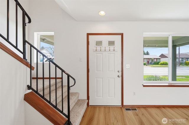 1721 Langdon Street, Sumner, WA 98390