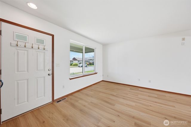 1721 Langdon Street, Sumner, WA 98390