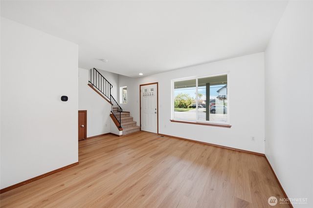 1721 Langdon Street, Sumner, WA 98390