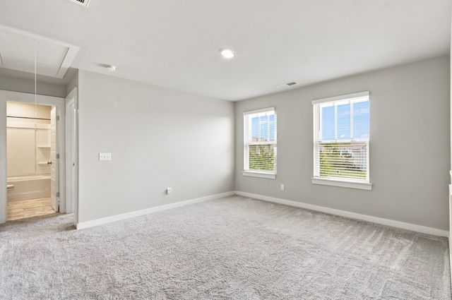 917 Sassafras Ct, Spring Hill, TN 37174